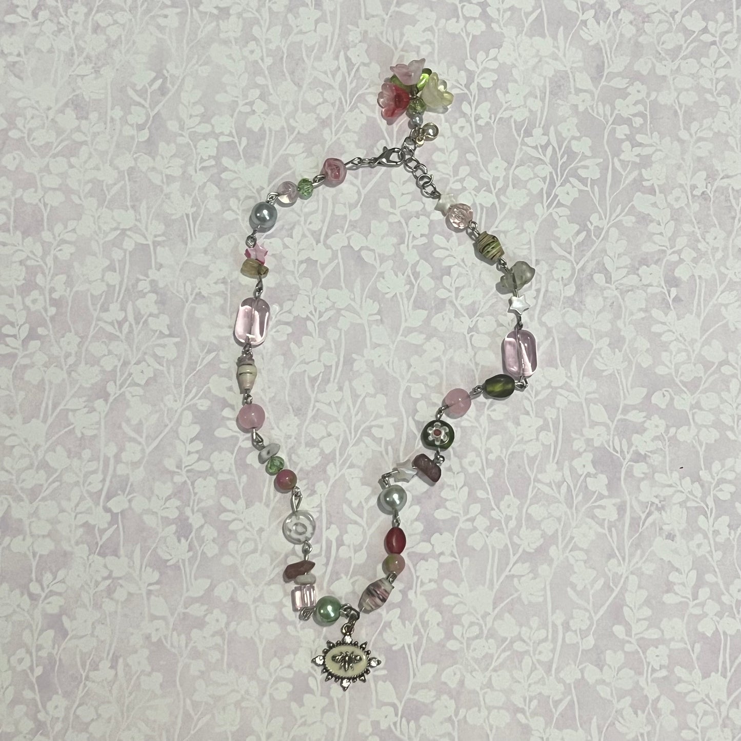 bee flower necklace